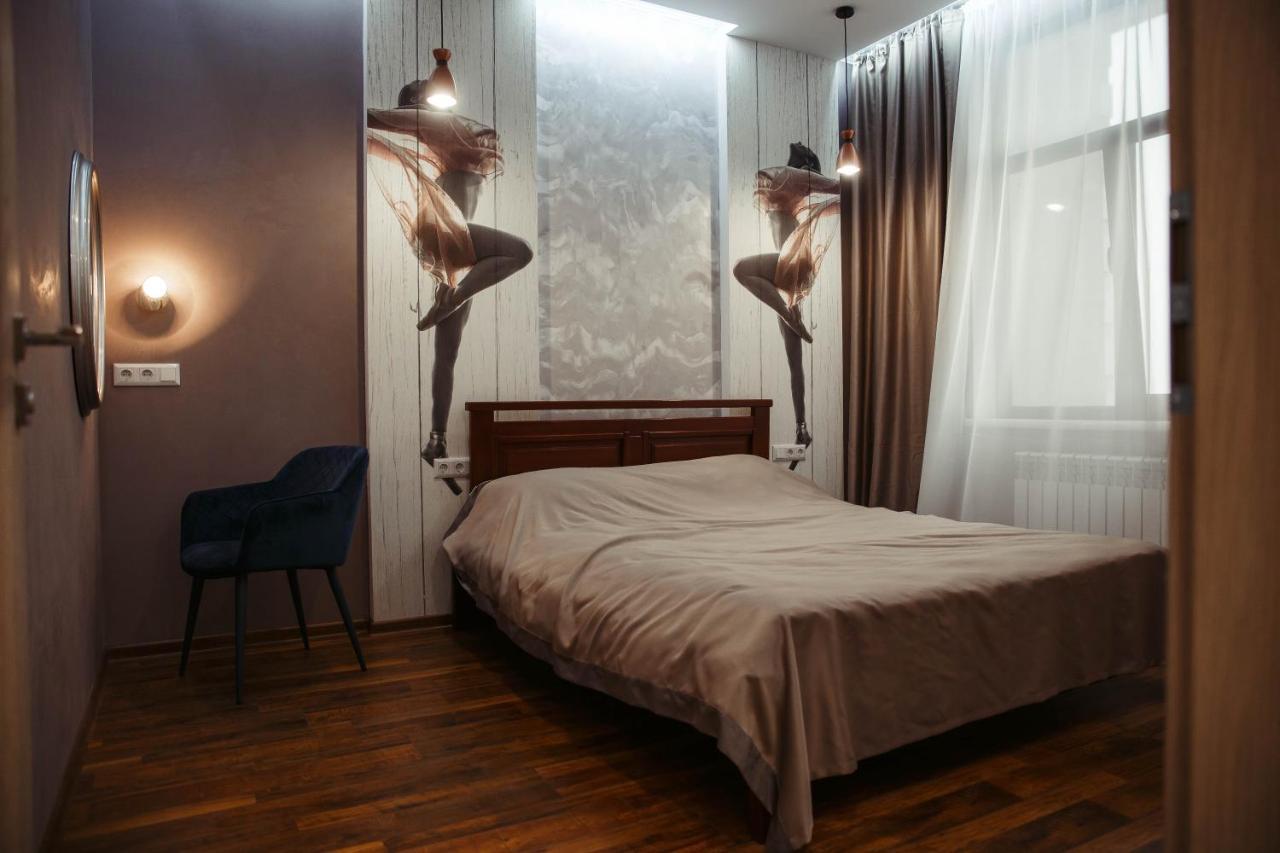 Апартаменты Центр Uman Square Apartment מראה חיצוני תמונה