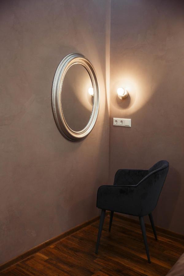 Апартаменты Центр Uman Square Apartment מראה חיצוני תמונה