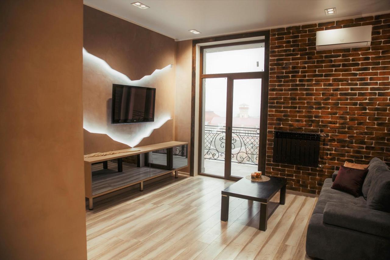 Апартаменты Центр Uman Square Apartment מראה חיצוני תמונה
