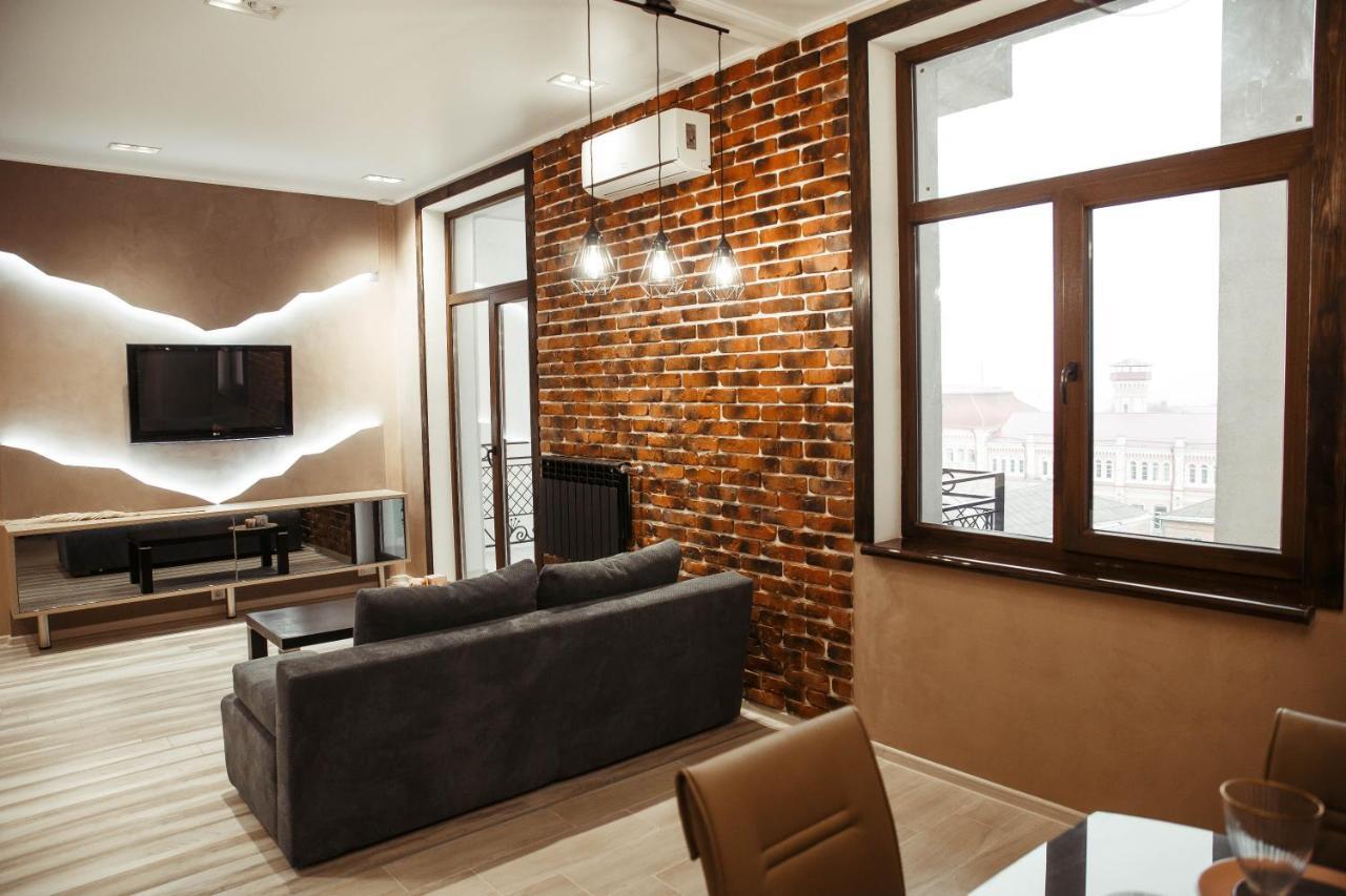 Апартаменты Центр Uman Square Apartment מראה חיצוני תמונה